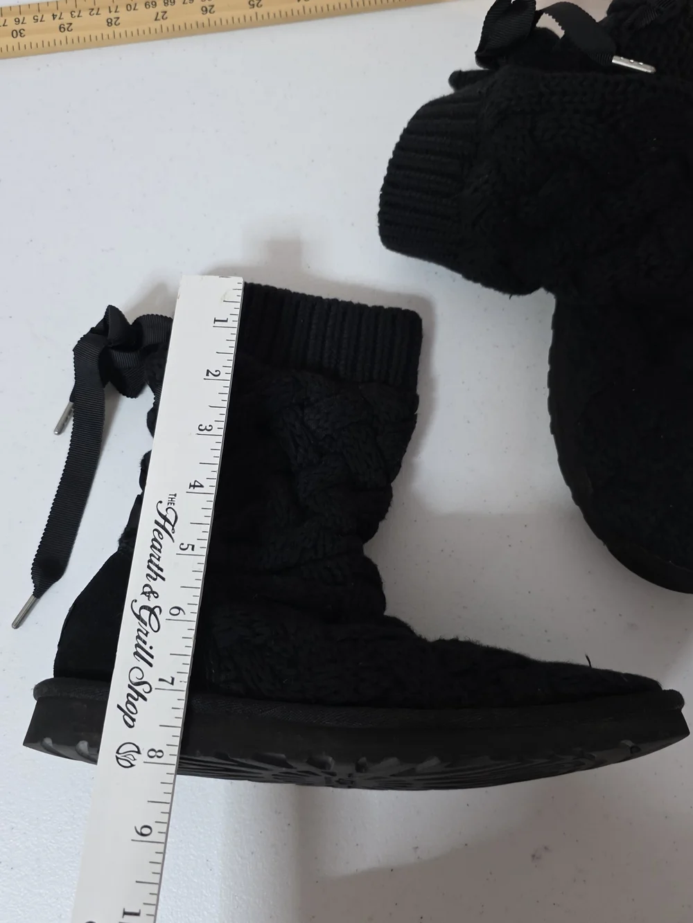 UGG Australia Isla Black Cable Knit Mid-Calf Winter Boots Size 6